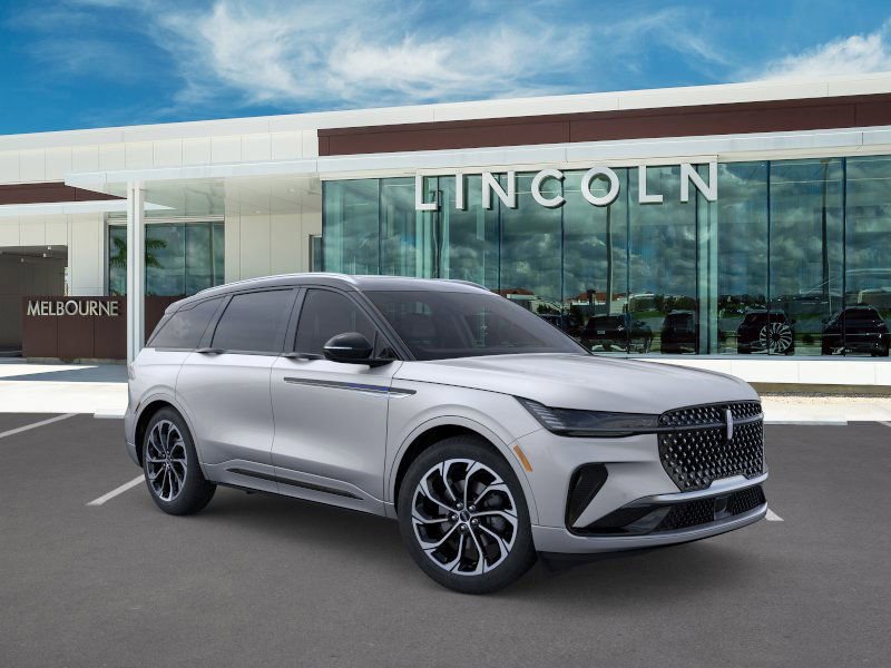 New 2025 Lincoln Nautilus Reserve image 7