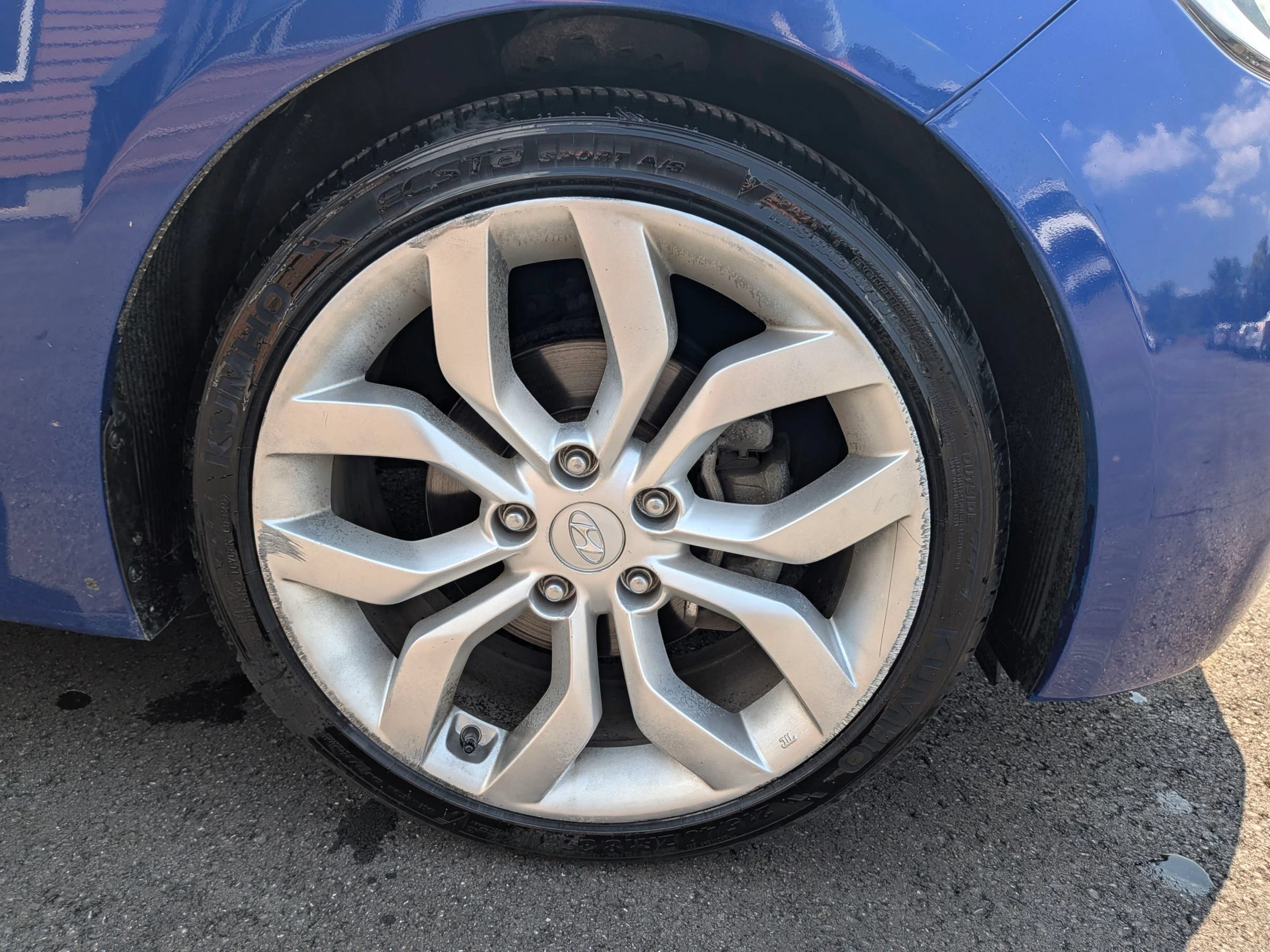 Used 2013 Hyundai Veloster w/ Style Pkg FWD image 29