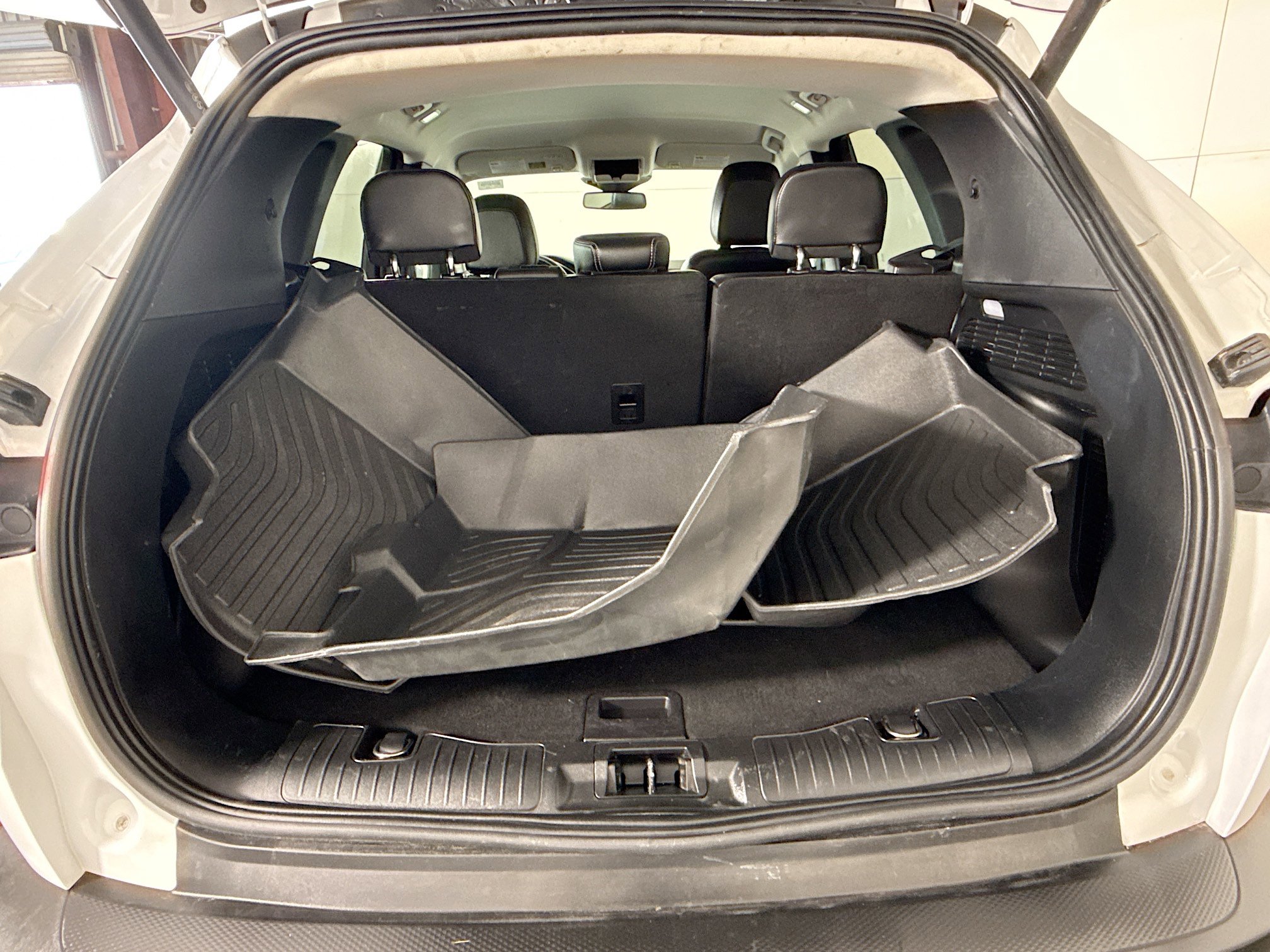 Used 2023 Ford Escape SE w/ PHEV Premium Package image 35