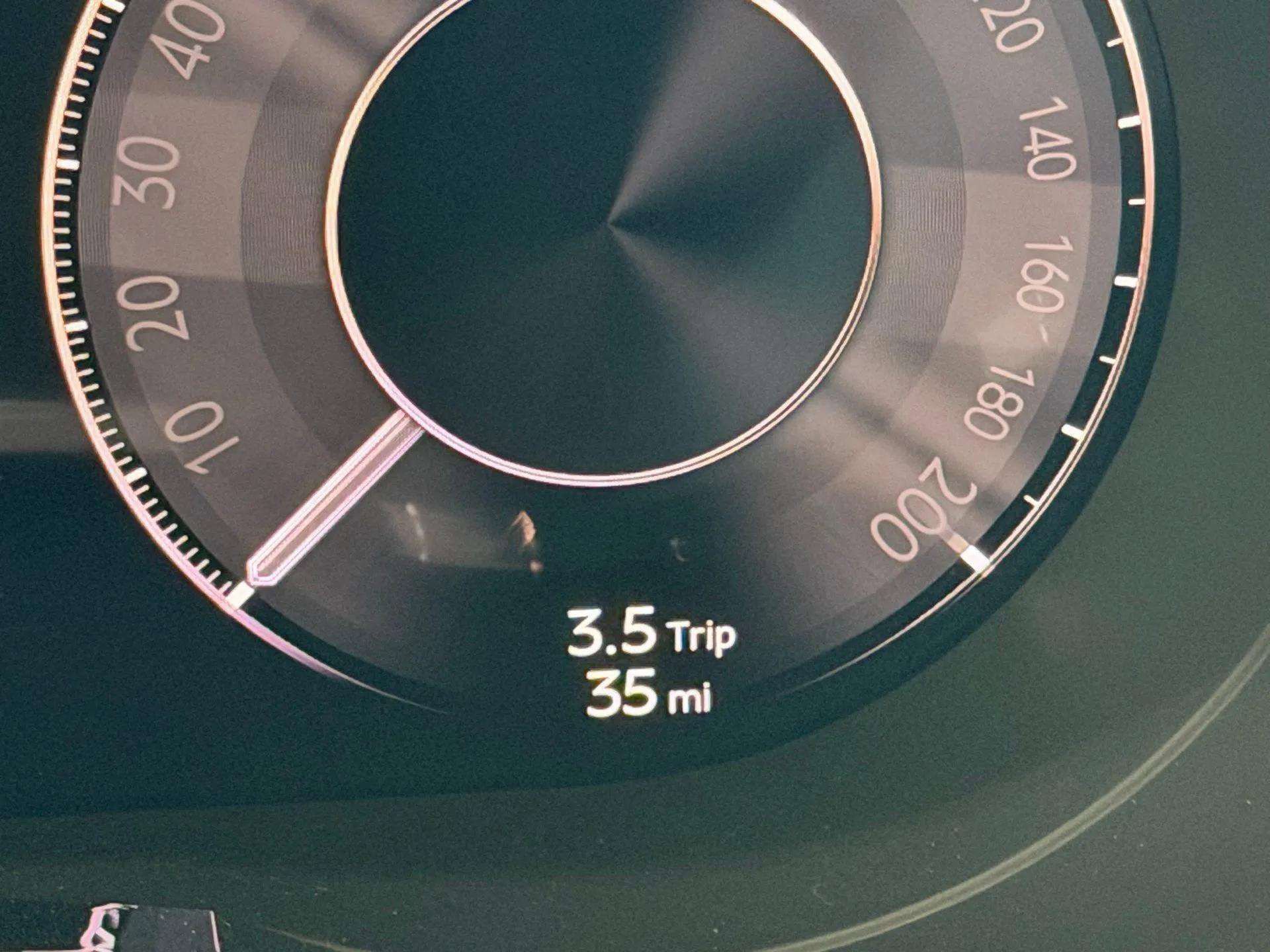 New 2025 Bentley Bentayga image 35