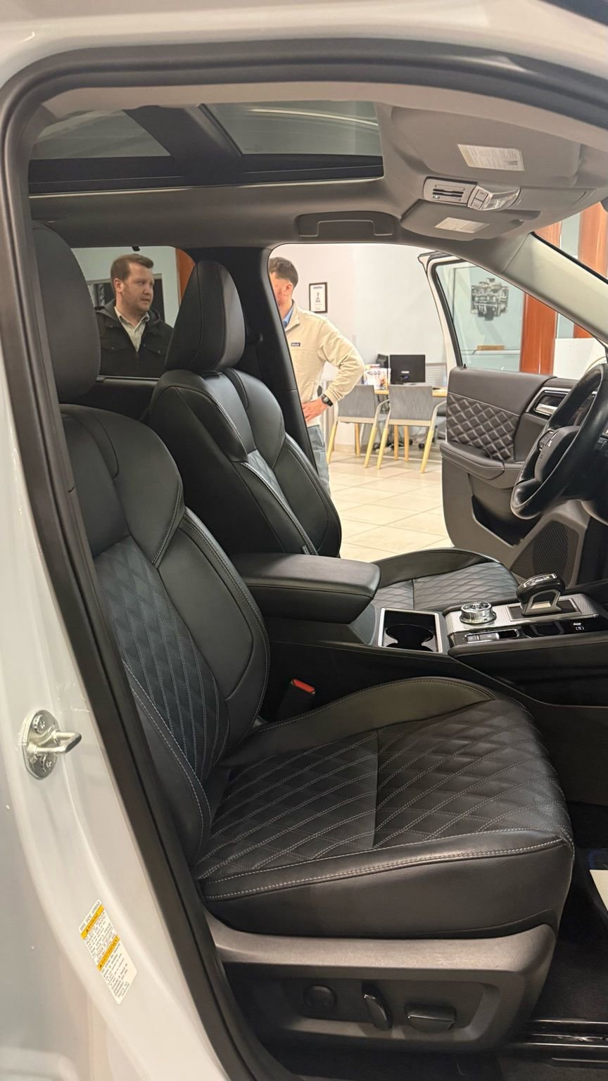 Used 2024 Mitsubishi Outlander SEL image 20