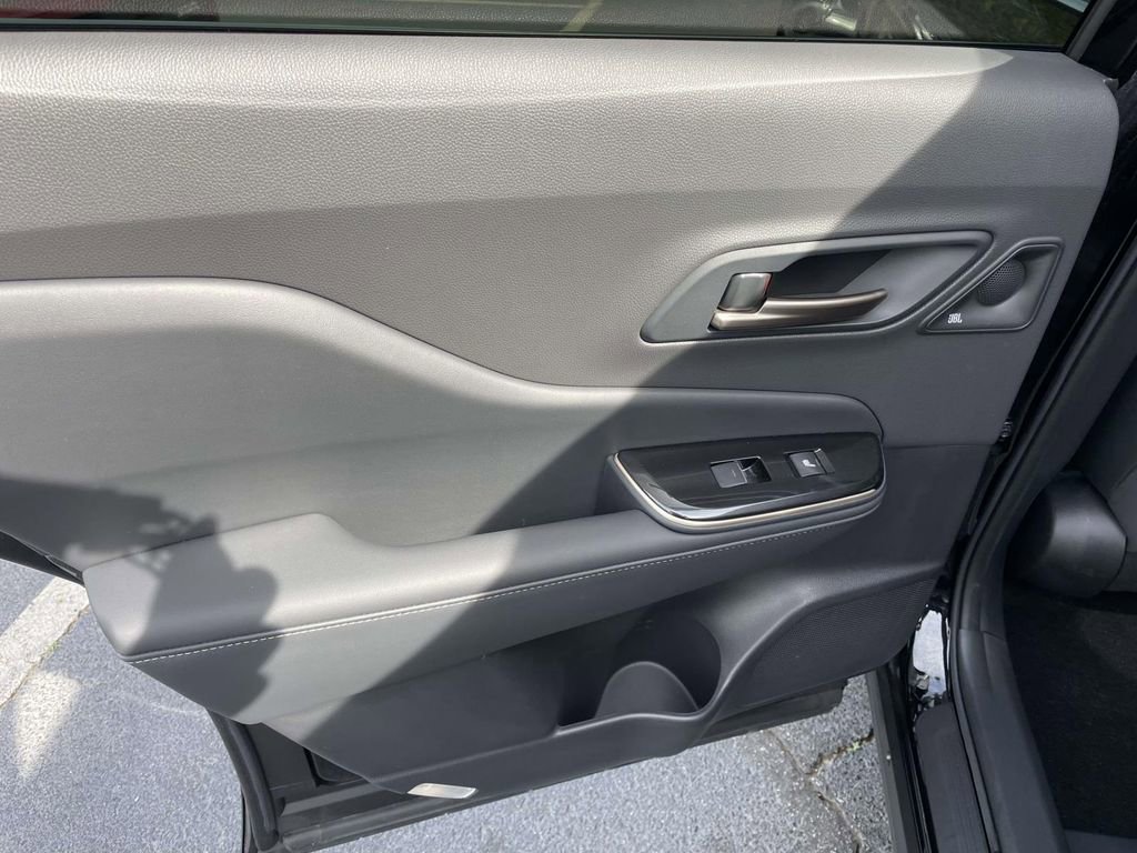 Used 2025 Toyota Crown Signia w/ Advanced Technology Package AWD/4WD image 22