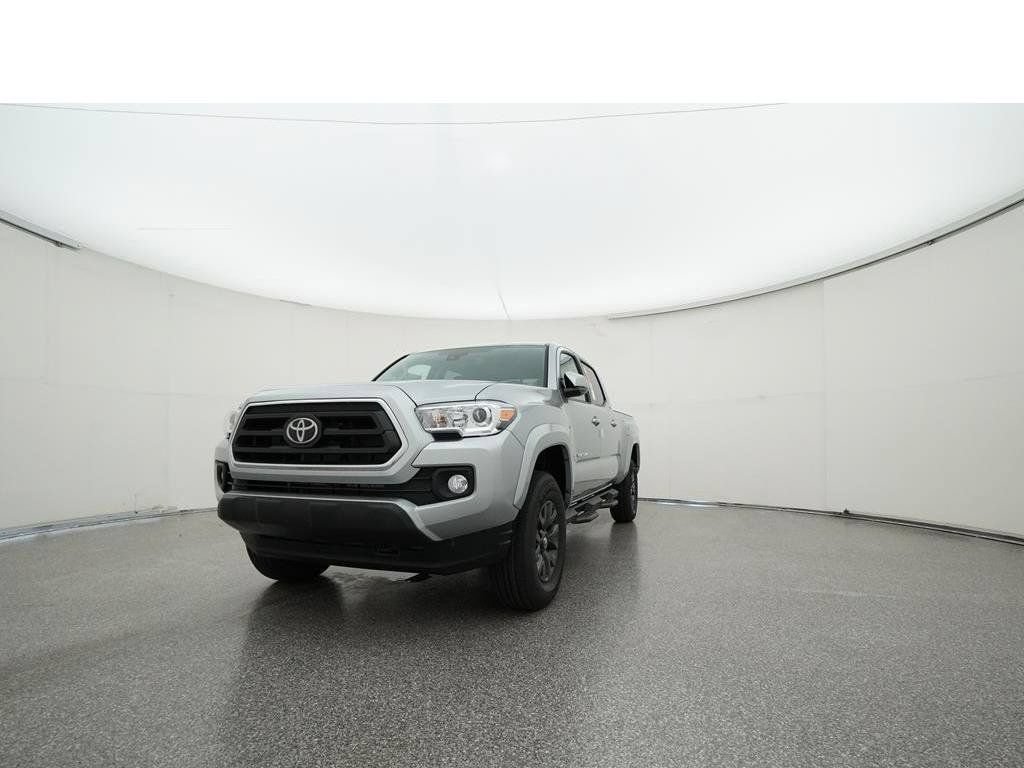 Used 2022 Toyota Tacoma SR5 w/ Technology Package AWD/4WD image 38