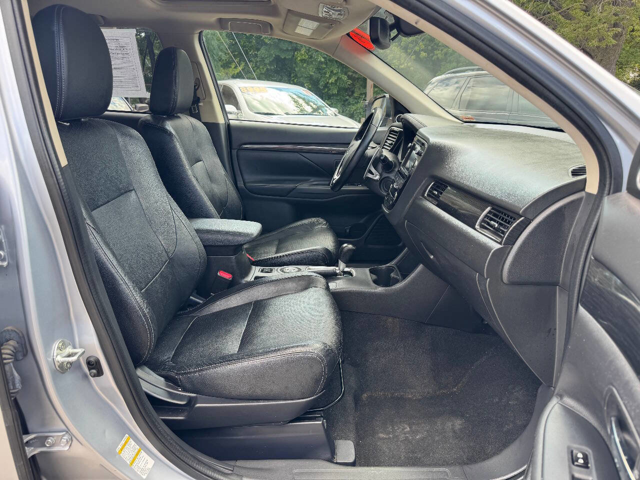 Used 2016 Mitsubishi Outlander GT image 10