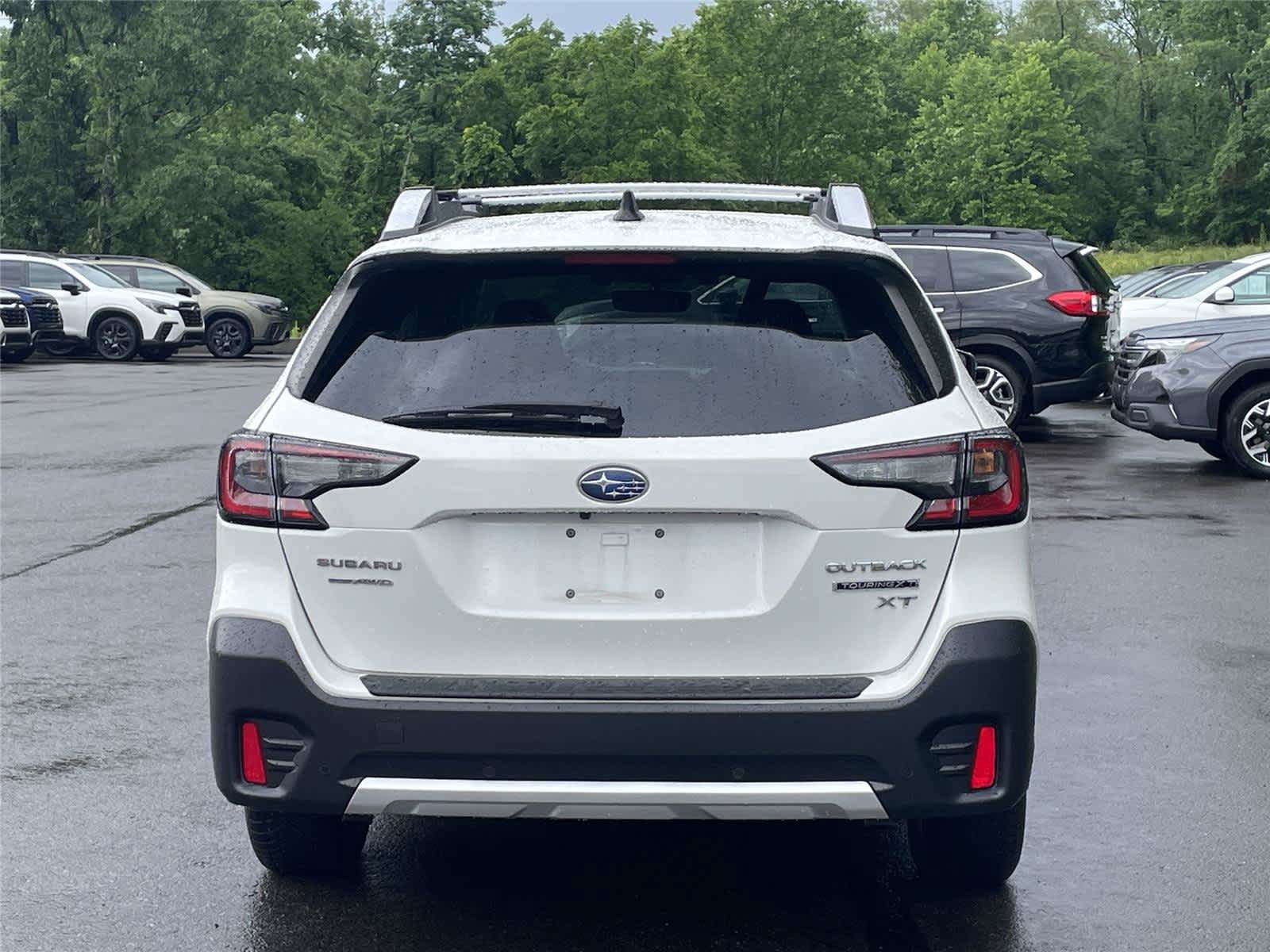 Used 2020 Subaru Outback Touring XT AWD/4WD image 4