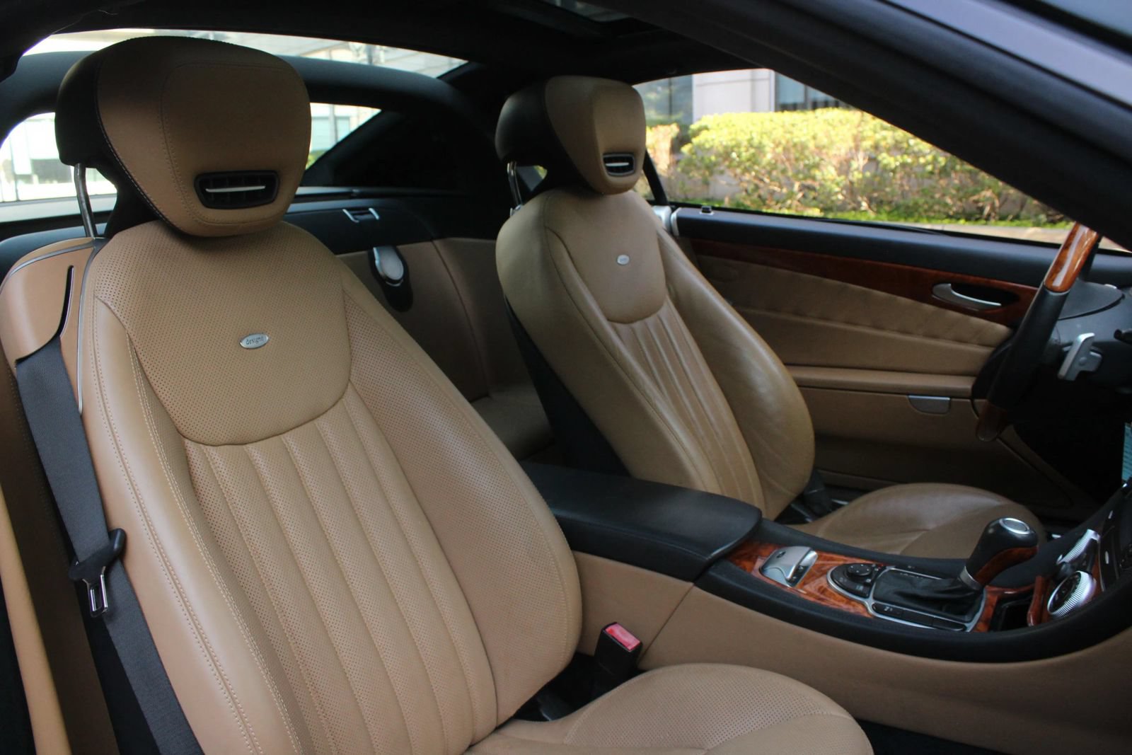 Used 2011 Mercedes-Benz SL 550 image 22