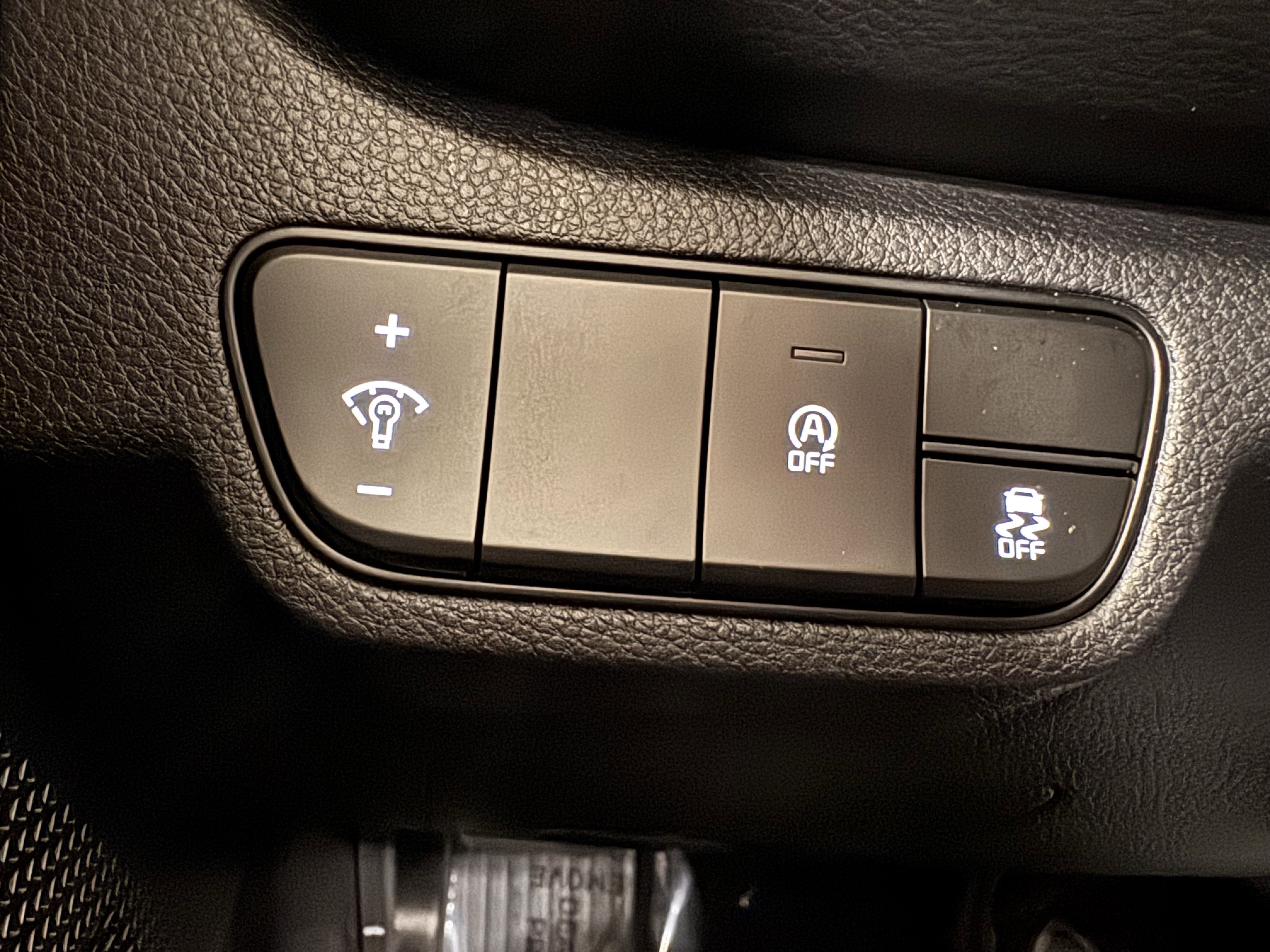 Certified 2025 Kia Seltos LX image 12