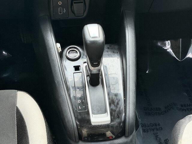 Used 2021 Nissan Versa SV image 16