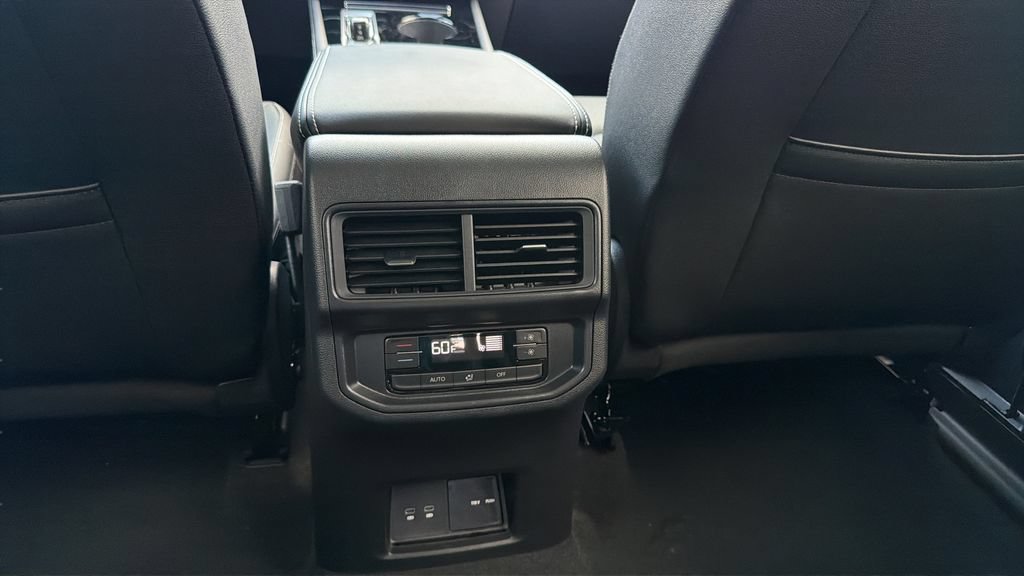 New 2026 Volkswagen Atlas SE FWD image 25