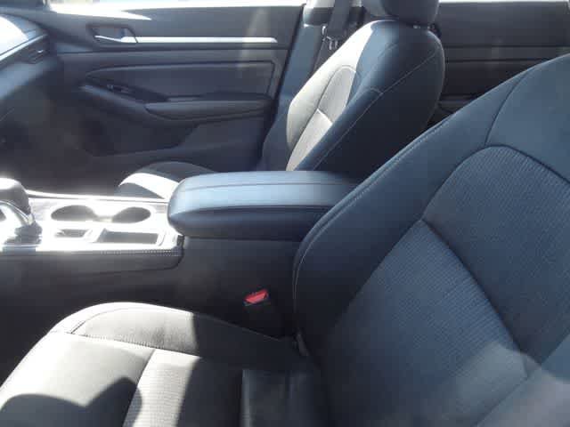 Used 2023 Nissan Altima 2.5 SV image 12