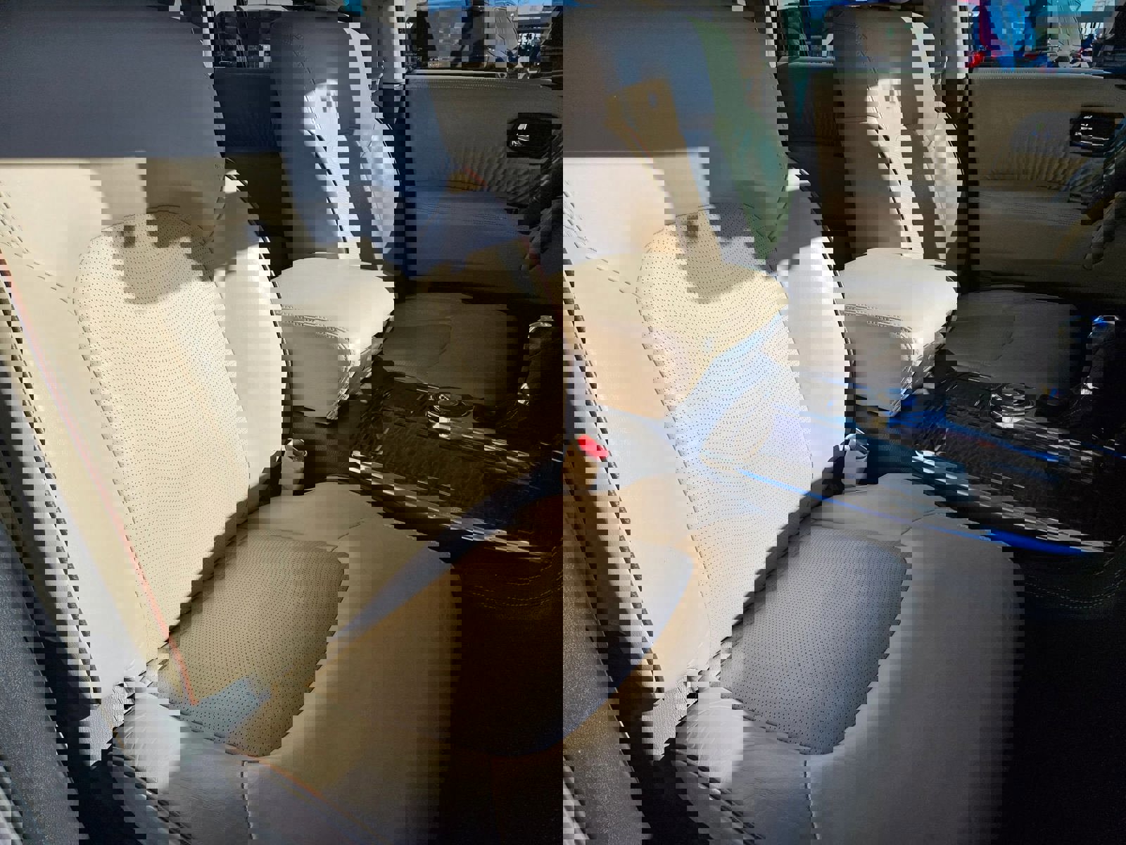 Used 2020 Nissan Armada Platinum w/ Captain's Chairs Package image 65