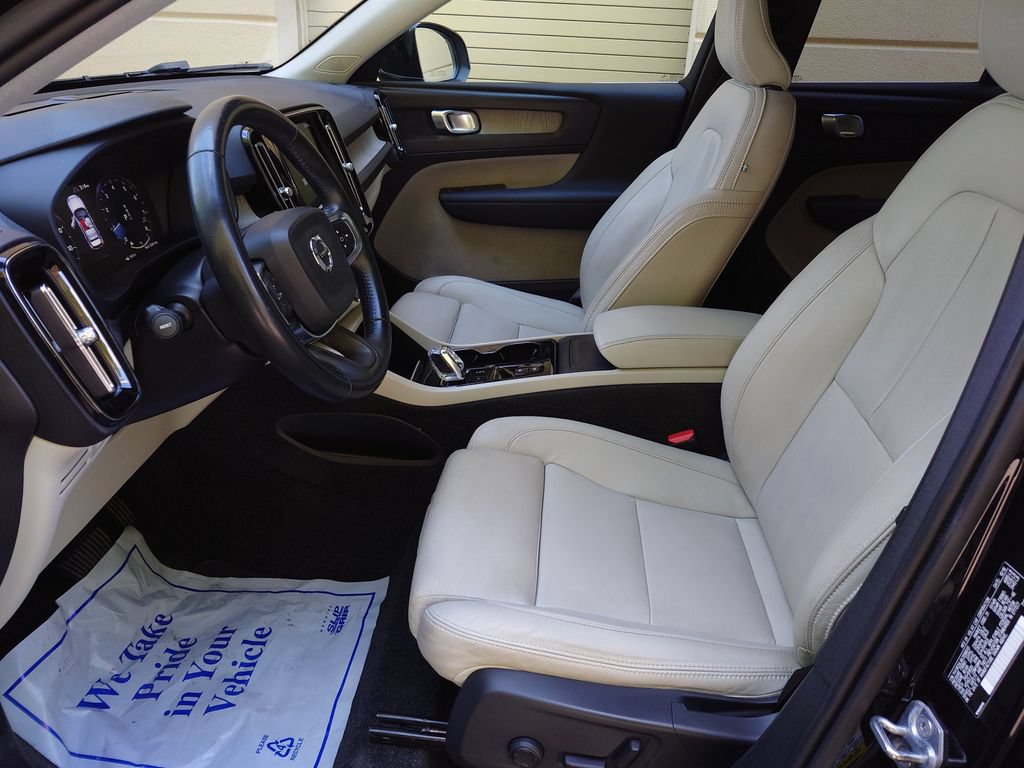 Used 2019 Volvo XC40 T5 Inscription AWD/4WD image 11