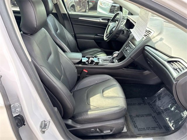Used 2016 Ford Fusion Energi Titanium image 9