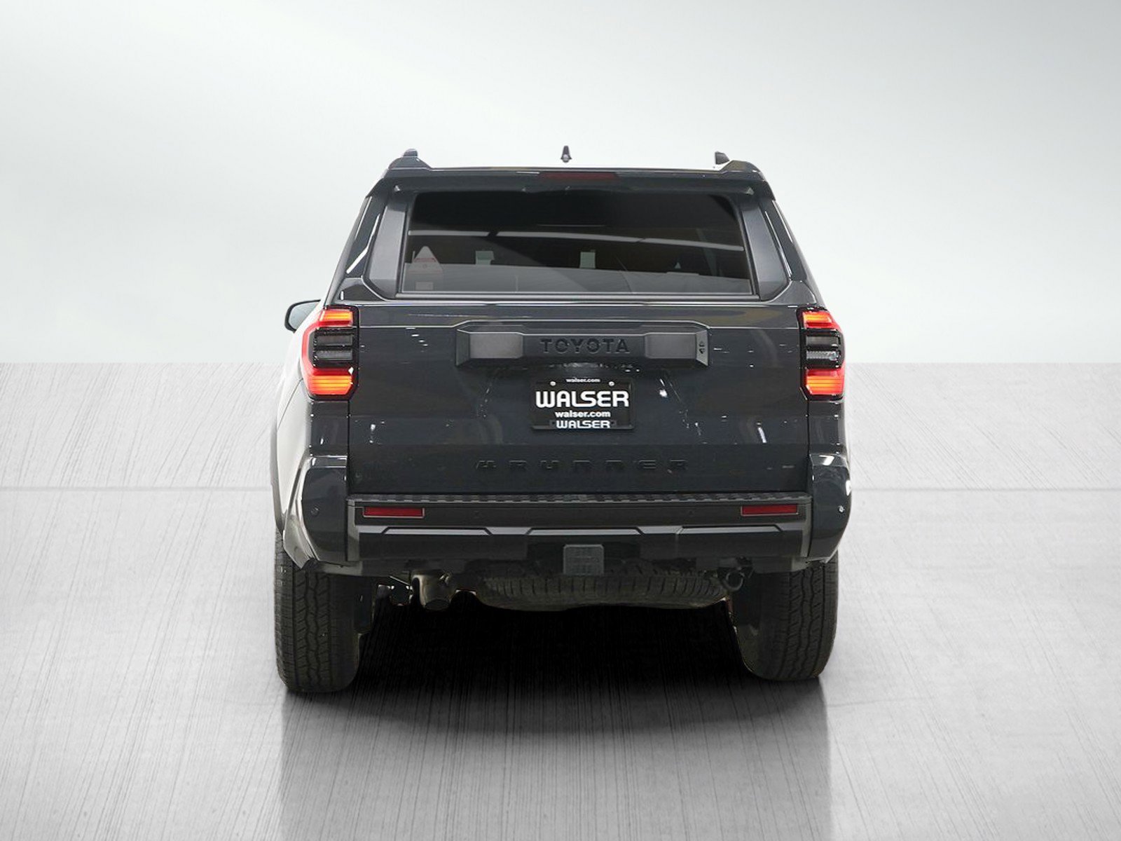 Used 2025 Toyota 4Runner TRD Sport AWD/4WD image 4