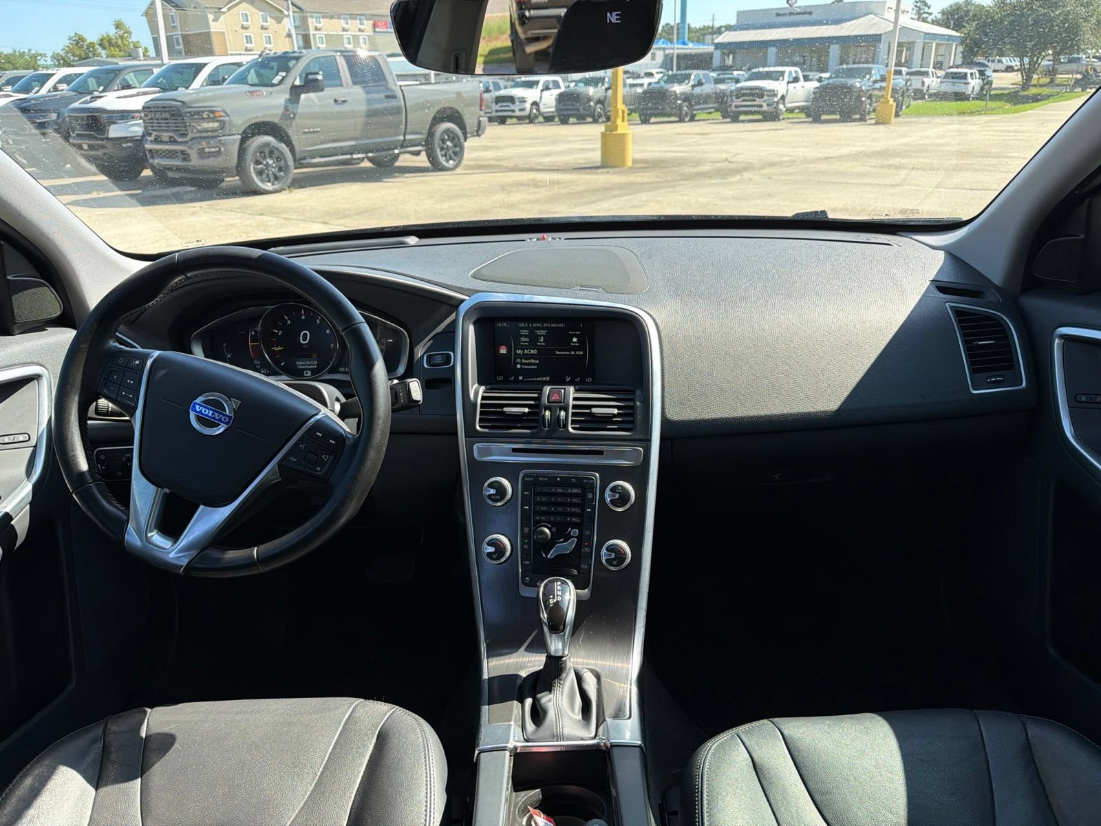 Used 2016 Volvo XC60 T5 Platinum FWD image 9