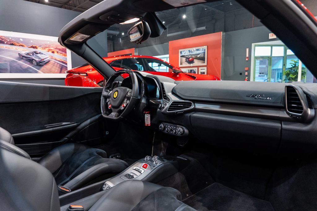 Certified 2014 Ferrari 458 Spider RWD image 39