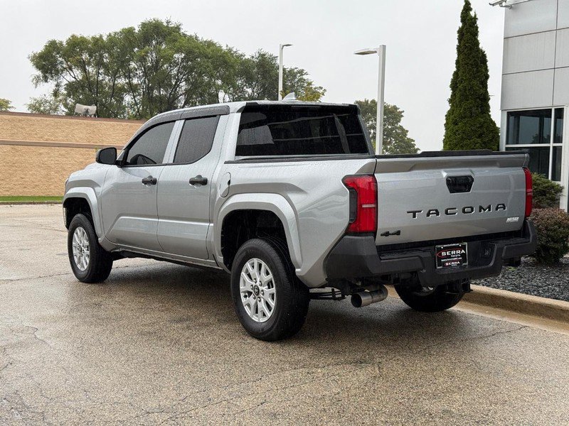 Used 2025 Toyota Tacoma SR AWD/4WD image 5