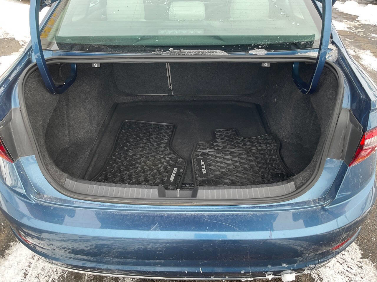 Used 2019 Volkswagen Jetta S image 9