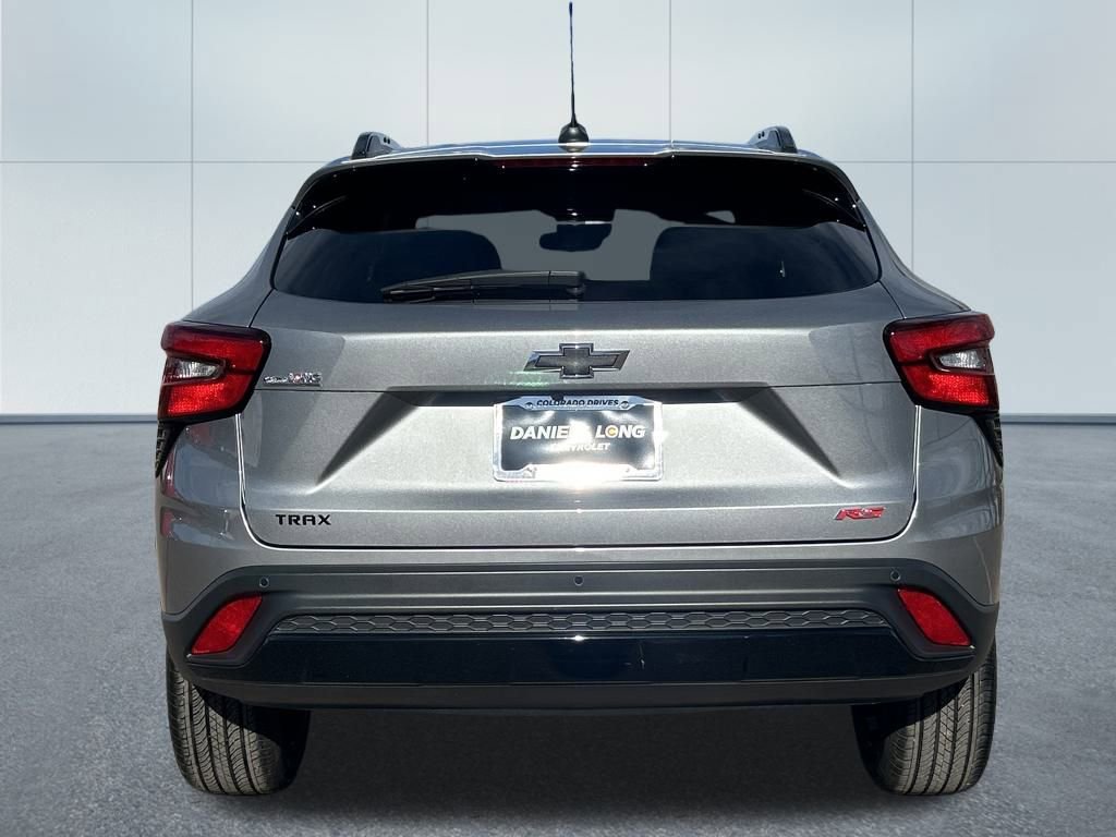 Used 2024 Chevrolet Trax RS w/ Driver Confidence Package image 4