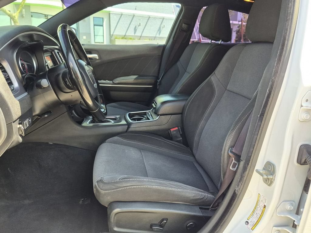 Used 2020 Dodge Charger SXT RWD image 21