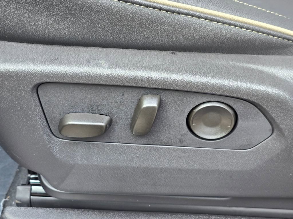 New 2026 GMC Yukon Elevation AWD/4WD image 61