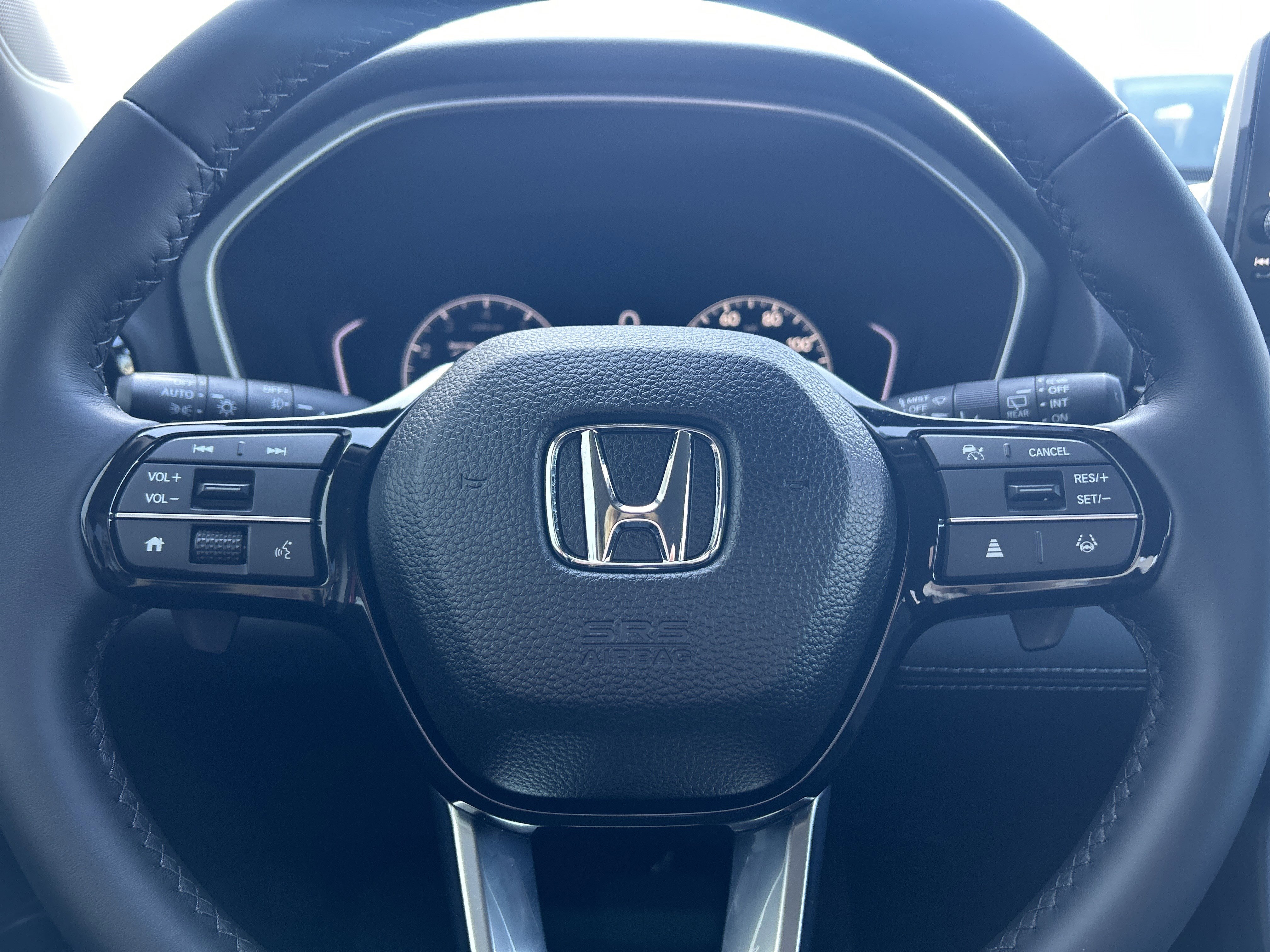 Used 2025 Honda Pilot EX-L image 8