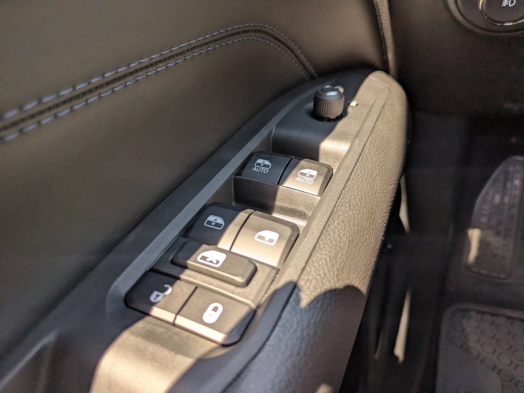 New 2026 Jeep Compass Latitude AWD/4WD image 26