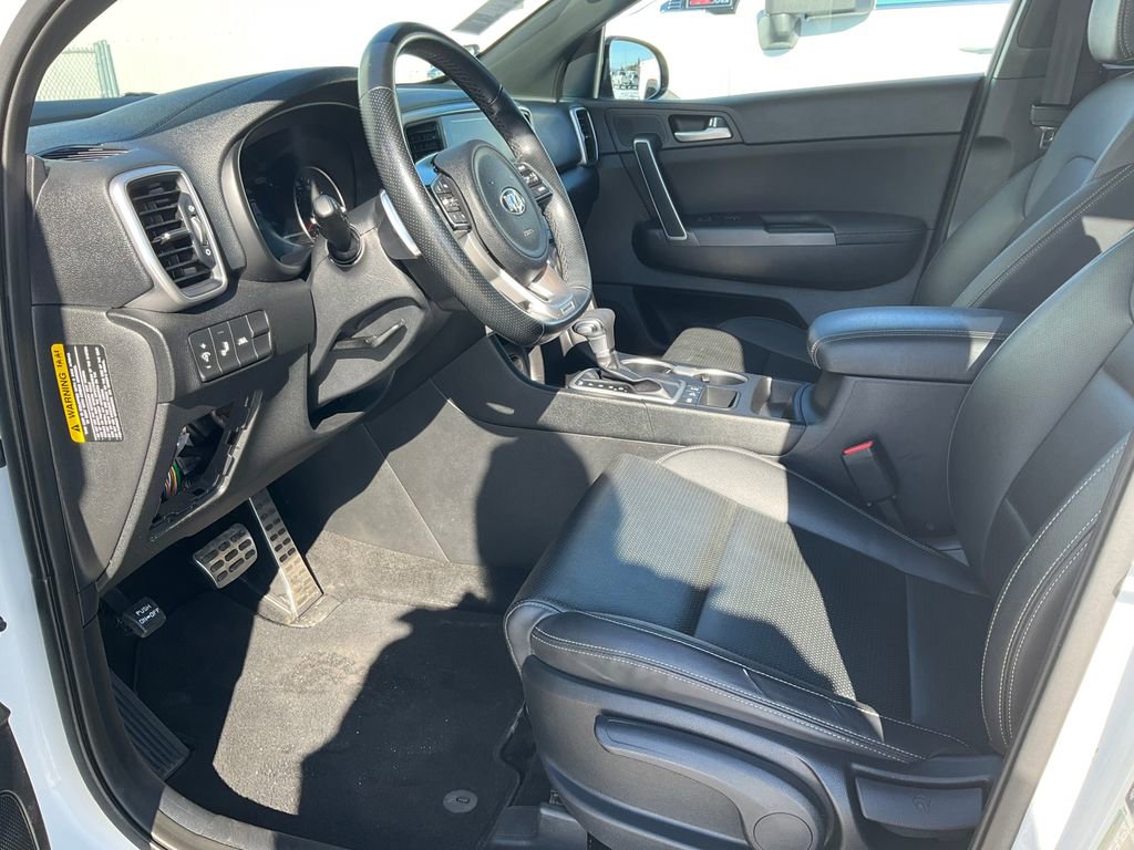 Used 2020 Kia Sportage S image 2
