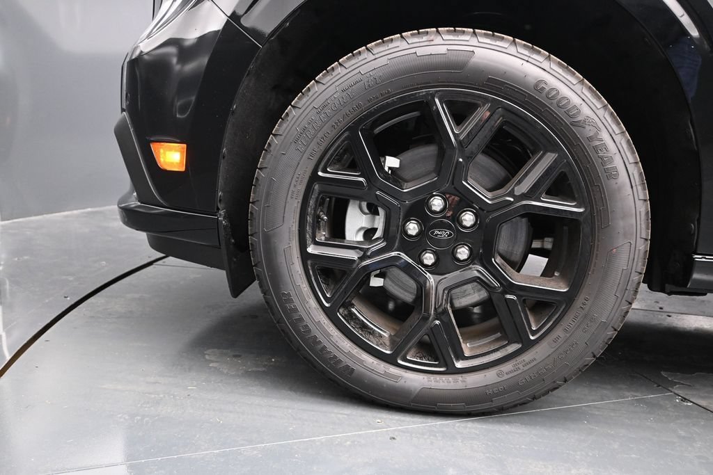 New 2026 Ford Maverick Lobo AWD/4WD image 14