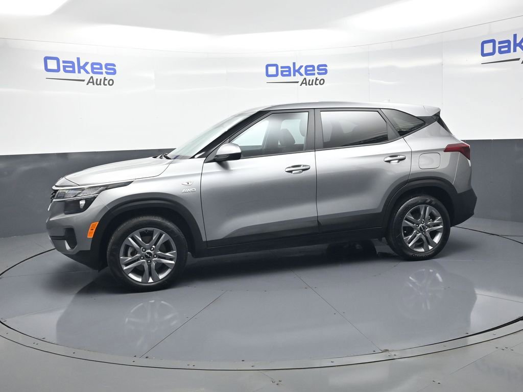 Certified 2023 Kia Seltos LX image 5