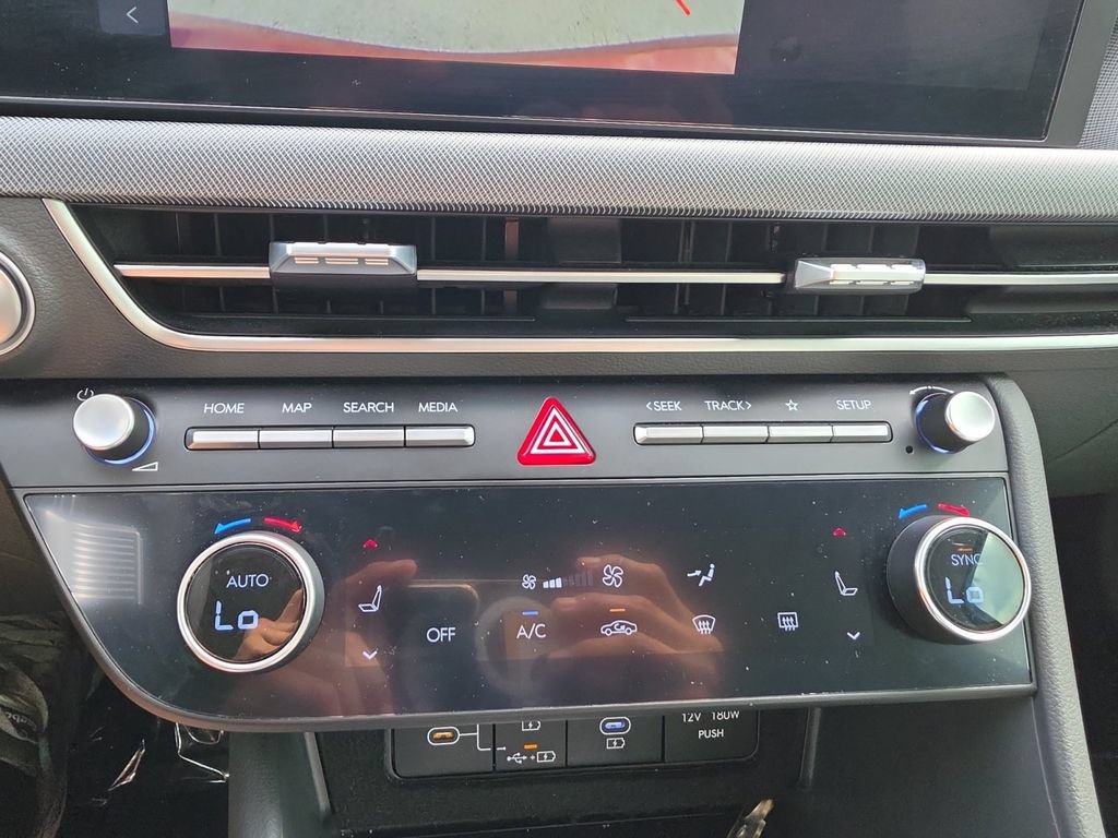 Certified 2024 Hyundai Sonata SEL FWD image 22