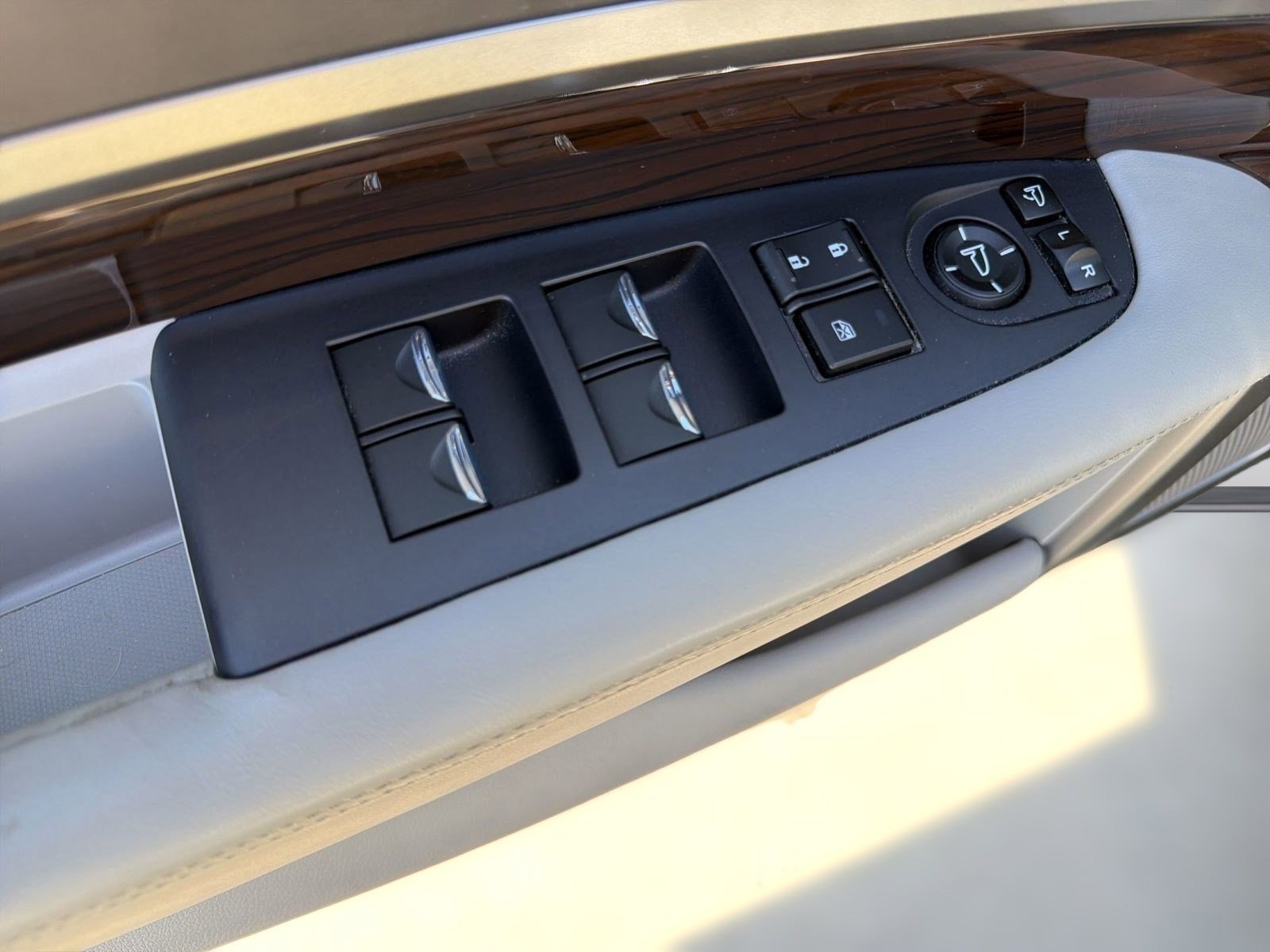 Used 2014 Acura RLX w/ Advance Package image 20