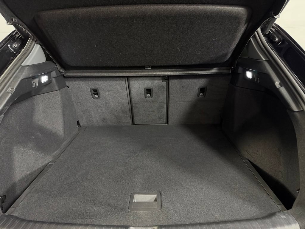 Used 2024 Audi Q4 e-tron Premium Plus AWD/4WD image 28