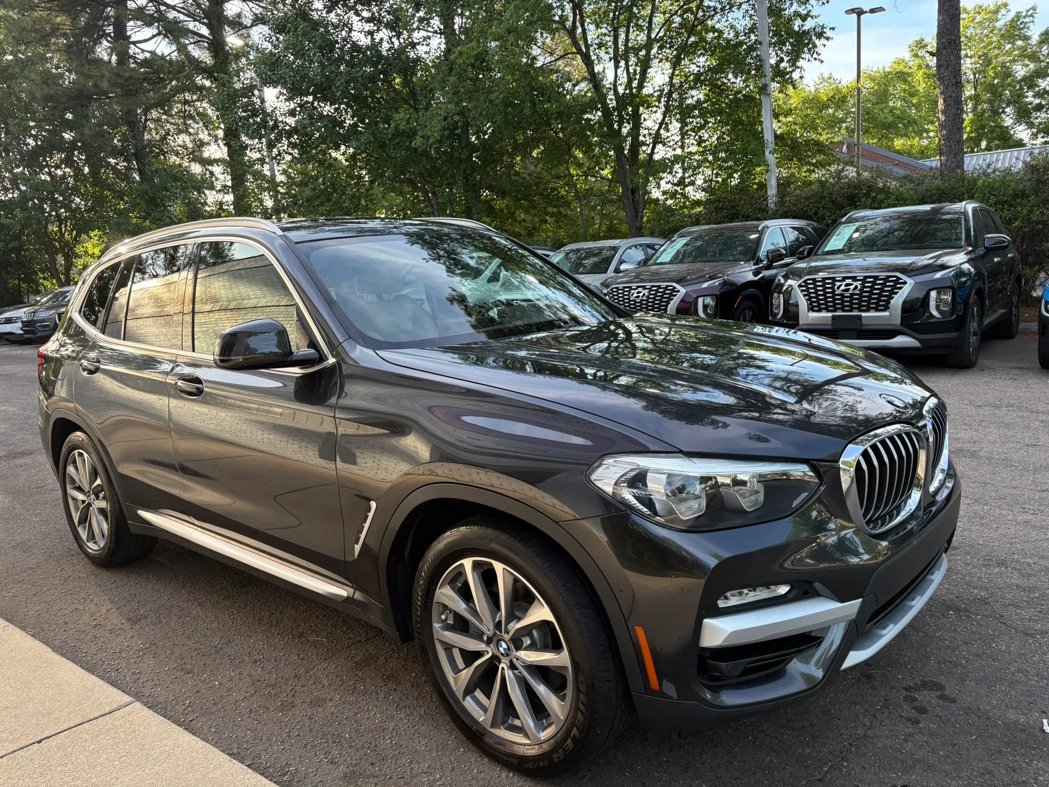 Used 2019 BMW X3 xDrive30i w/ Driving Assistance Package AWD/4WD image 3