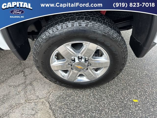 Used 2021 Chevrolet Silverado 2500 LTZ w/ LTZ Plus Package image 13