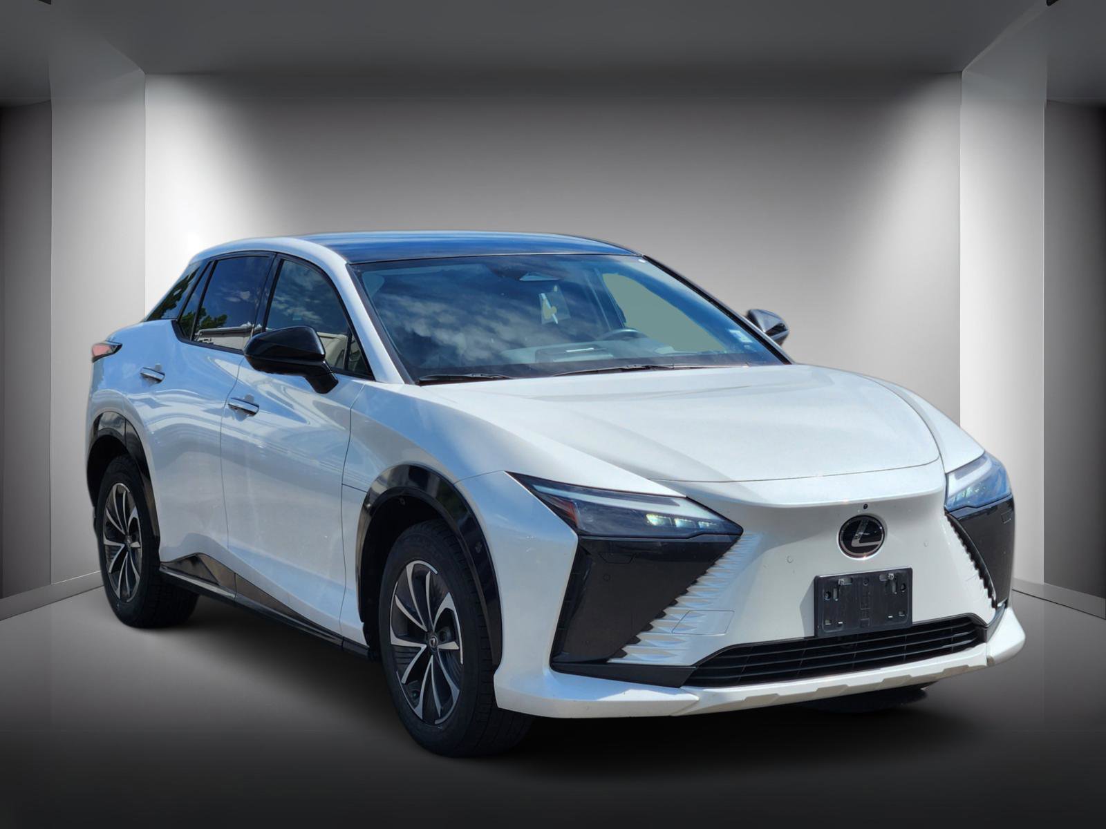 Used 2023 Lexus RZ 450e Premium w/ Technology Package AWD/4WD image 4