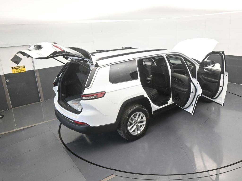 New 2026 Jeep Grand Cherokee L Laredo image 64