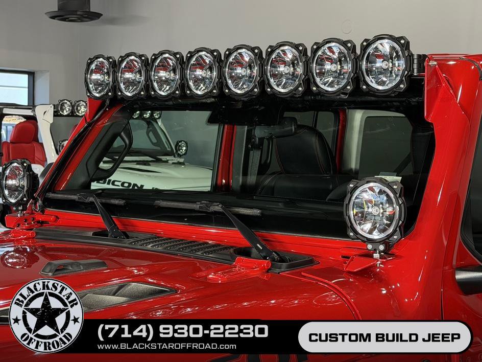Used 2025 Jeep Wrangler Unlimited Rubicon AWD/4WD image 41