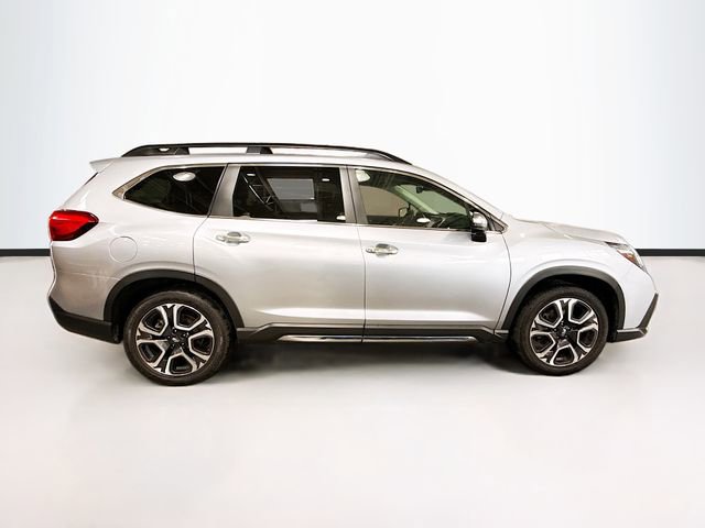 Used 2023 Subaru Ascent Touring AWD/4WD image 5