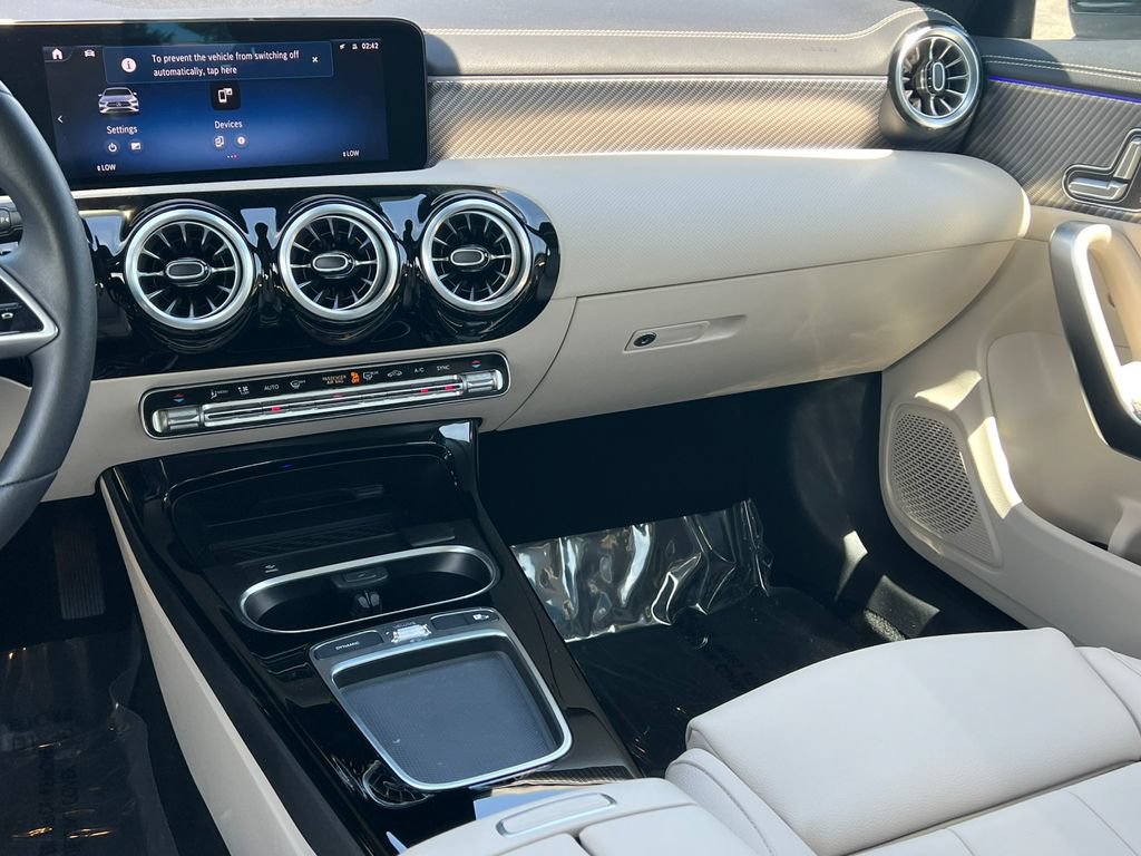 New 2025 Mercedes-Benz CLA 250 4MATIC image 31