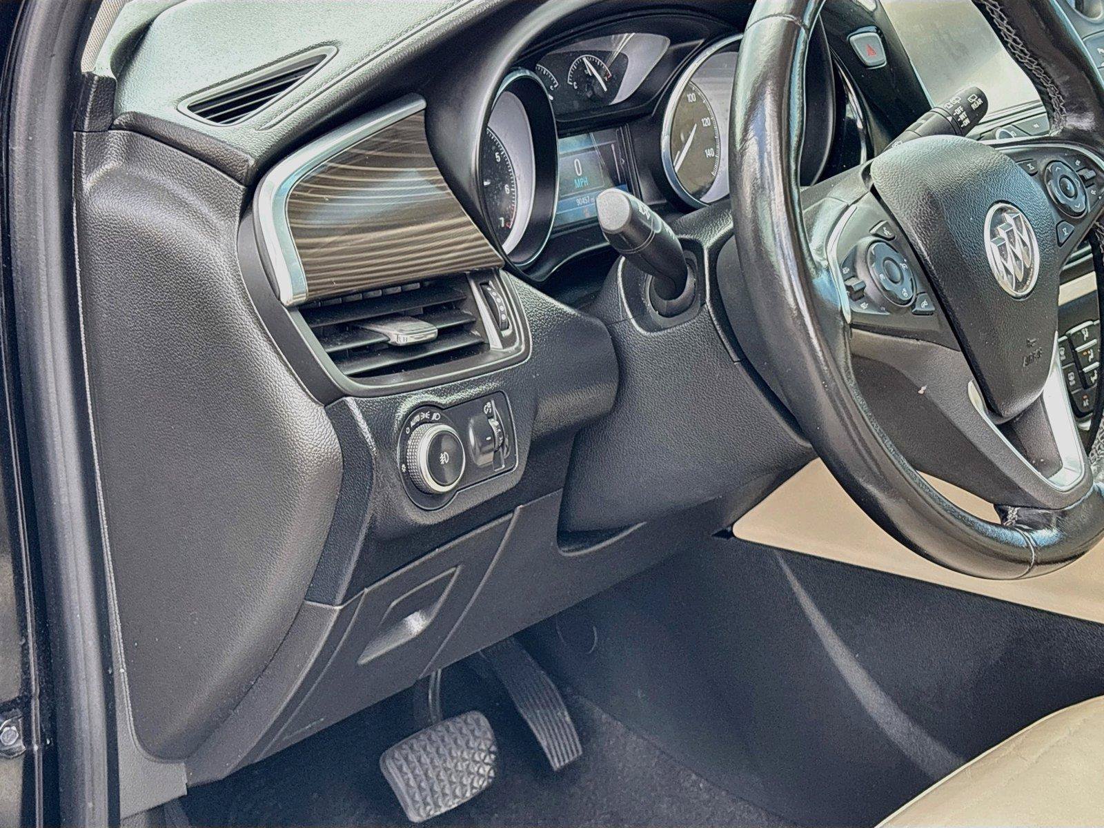 Used 2019 Buick Envision Essence AWD/4WD image 10