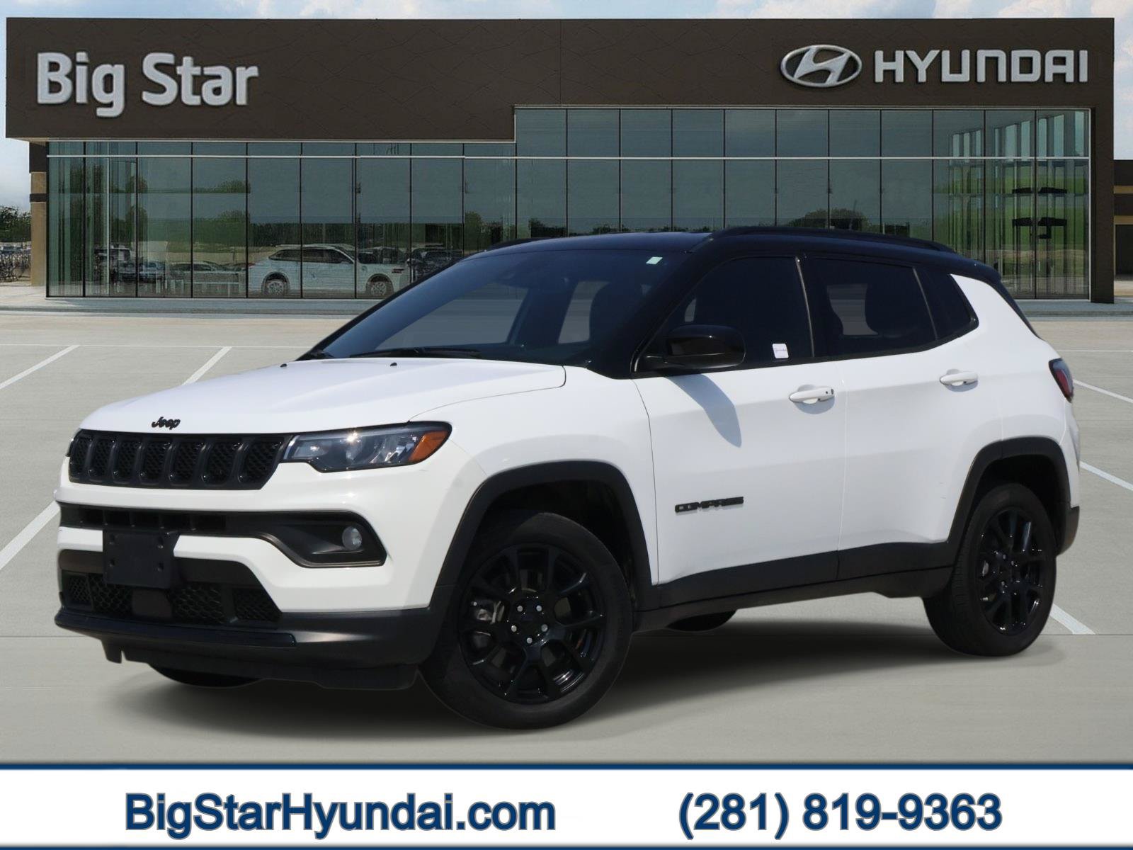 Used 2023 Jeep Compass Latitude AWD/4WD image 1