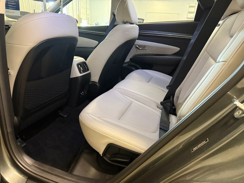 Certified 2023 Hyundai Tucson Limited AWD/4WD image 24