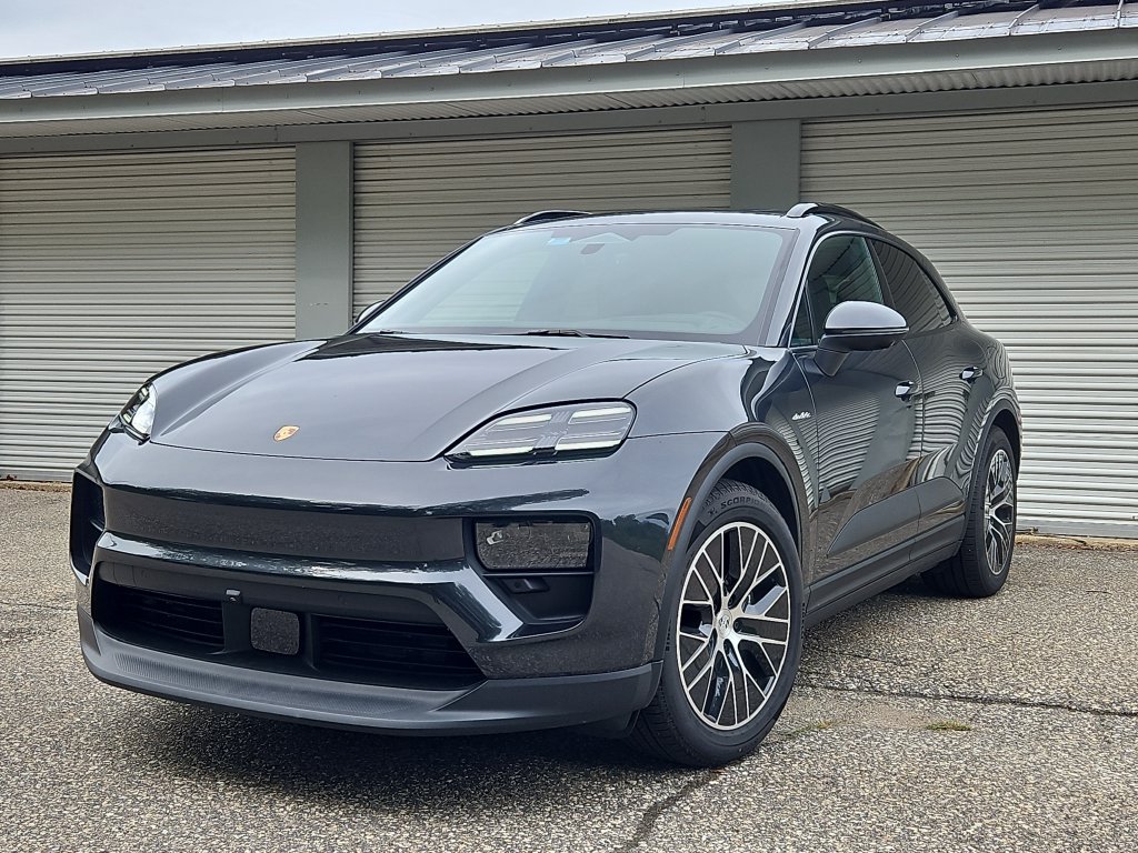Certified 2026 Porsche Macan 4 Electric AWD/4WD image 1