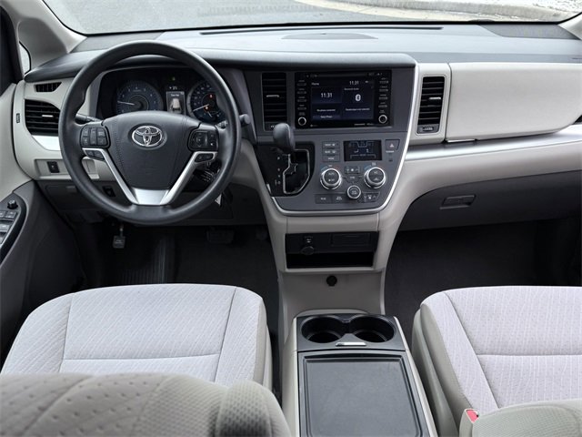 Certified 2020 Toyota Sienna LE image 19