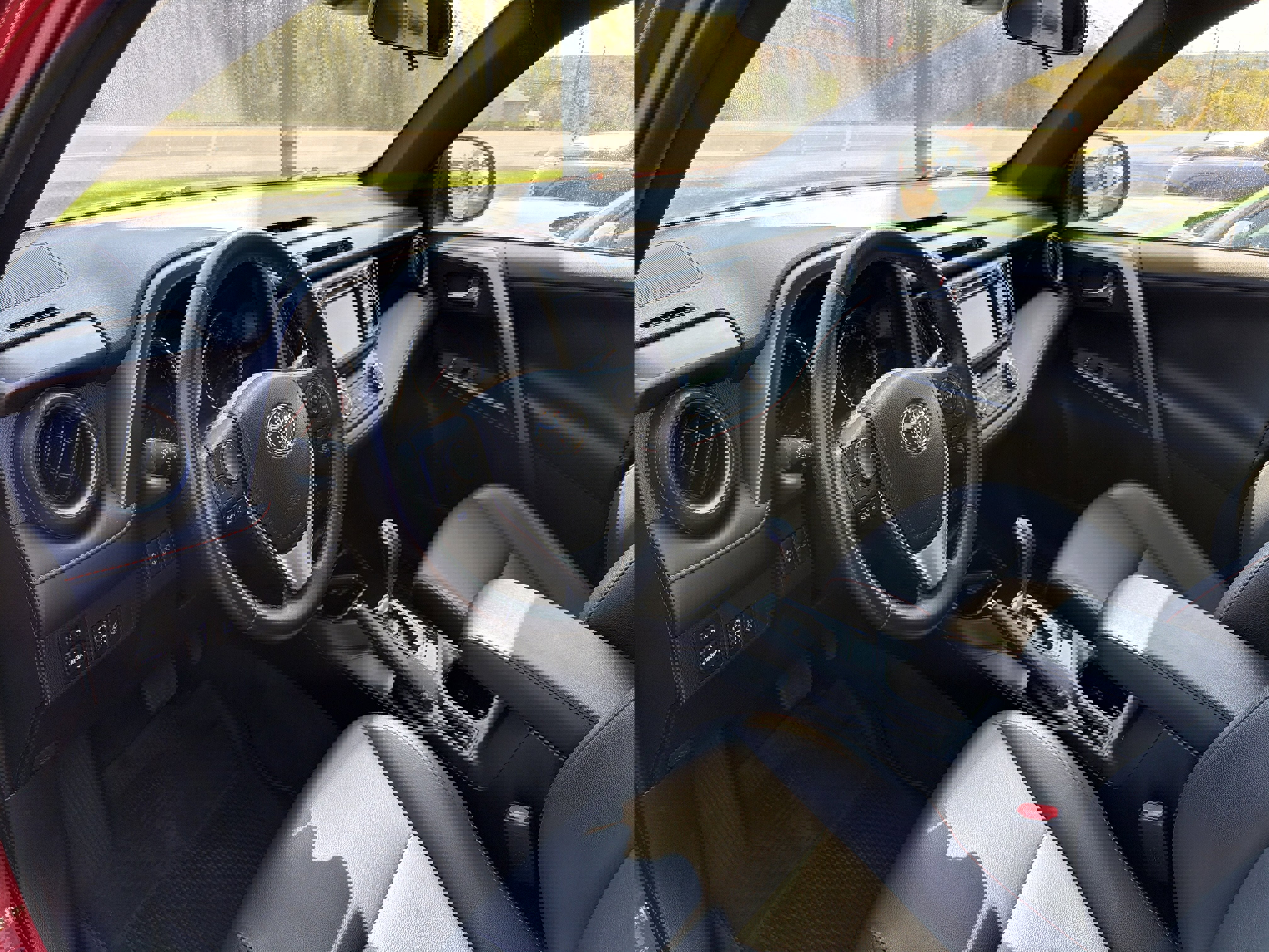 Used 2017 Toyota RAV4 SE AWD/4WD image 8