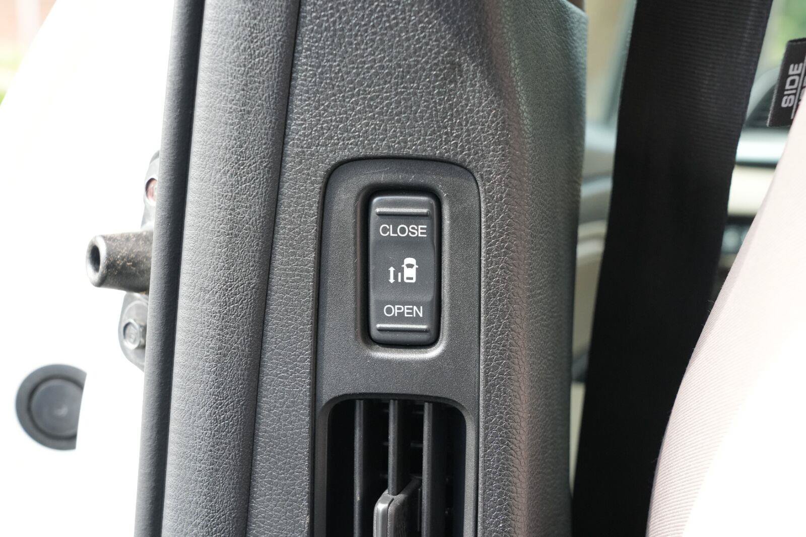 Used 2019 Honda Odyssey EX image 19