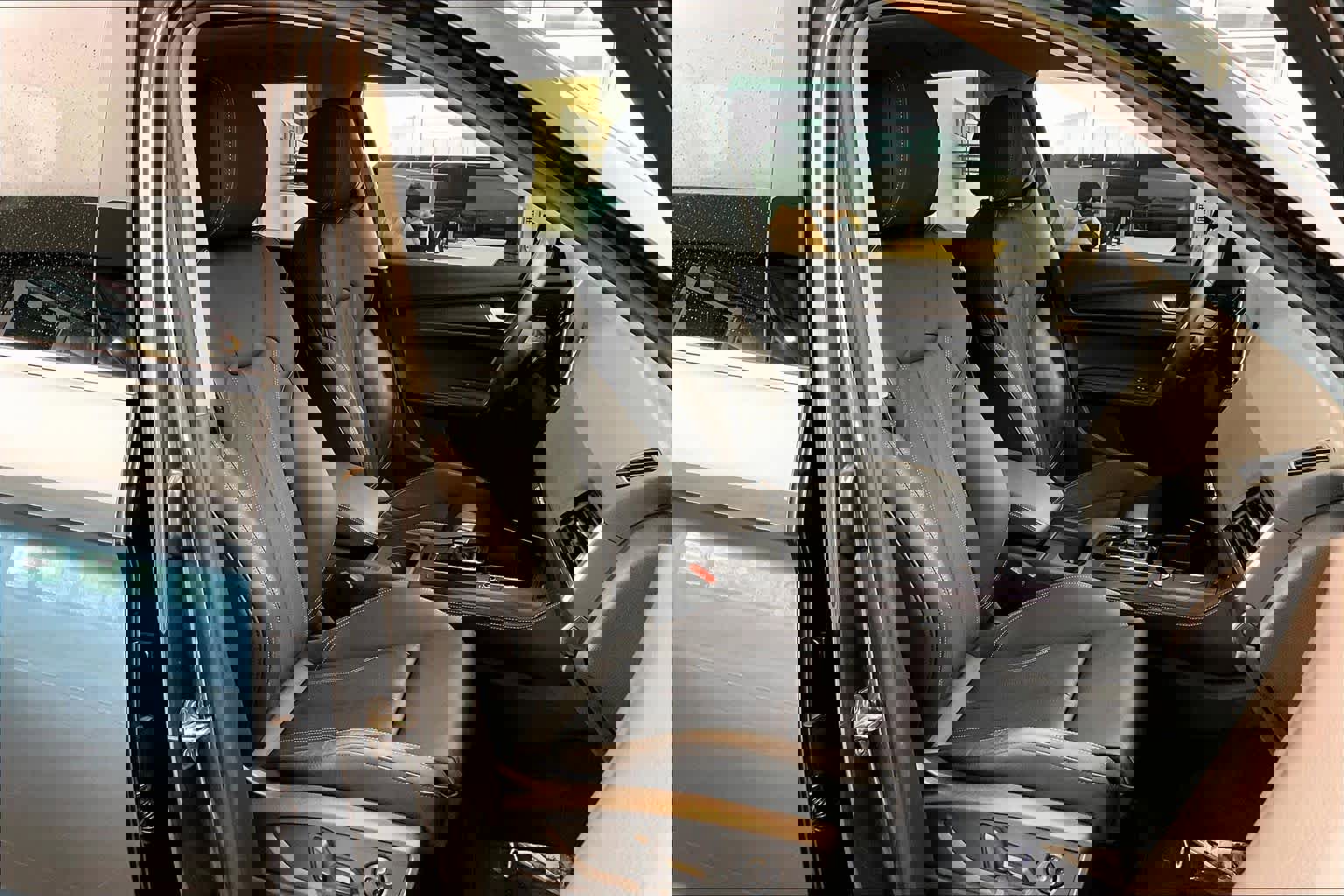 Certified 2025 Audi Q5 2.0T Premium Plus w/ Premium Plus Package image 8