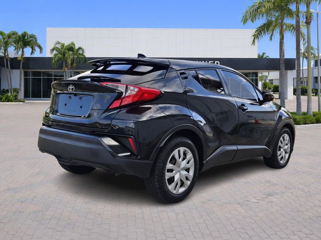 Used 2021 Toyota C-HR LE FWD image 7