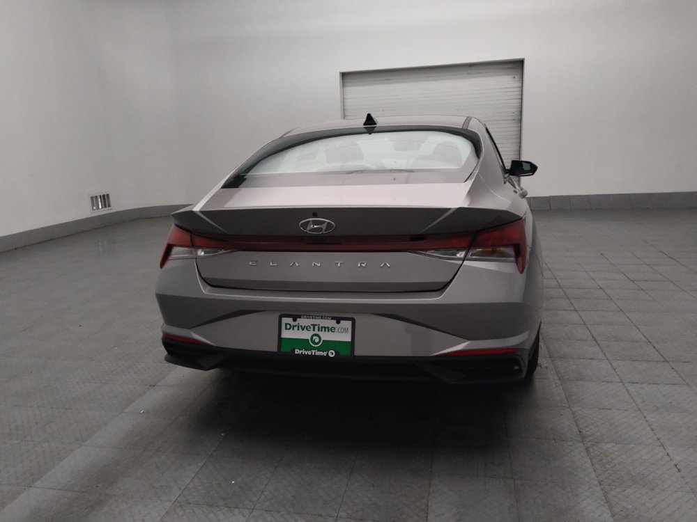 Used 2022 Hyundai Elantra SEL w/ Convenience Package FWD image 7